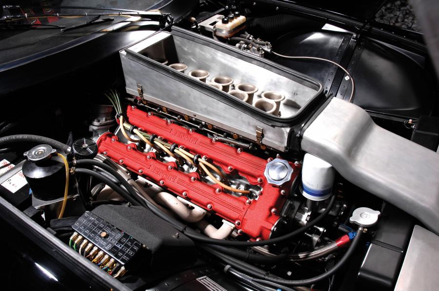  Ferrari 365 GTB/4 Daytona GR IV 1970 года  (фото 23 из 32)